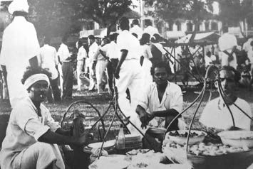 A cooked food hawker